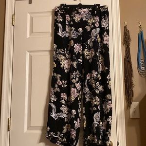 Torrid Black Flowy Pant - bird floral pattern